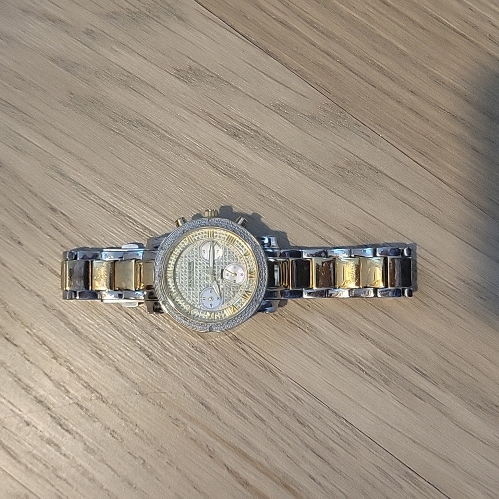 Akribos chronograph xxvi diamond watch